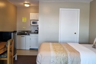 Athabasca Lodge Motel
