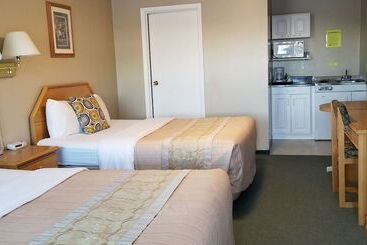 Athabasca Lodge Motel