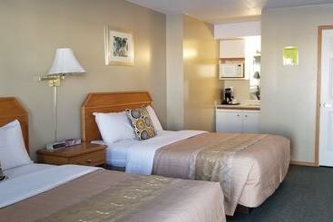 Athabasca Lodge Motel