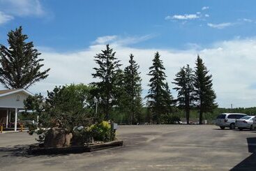 Athabasca Lodge Motel