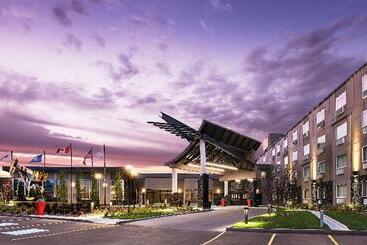 هتل Best Western Plus Edmonton Airport