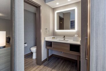 هتل Best Western Plus West Edmonton