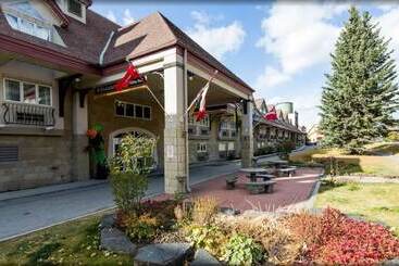 Canmore Inn & Suites - Canmore