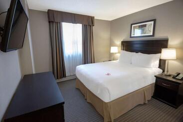 Coast Calgary Downtown Hotel & Suites By Apa