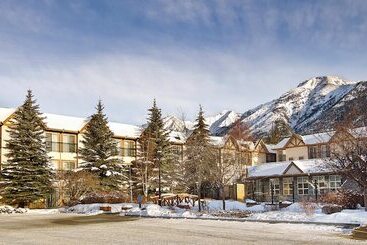 Coast Canmore Hotel & Conference Centre