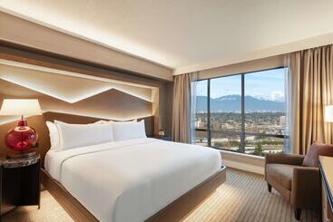 هتل Hilton Vancouver Airport
