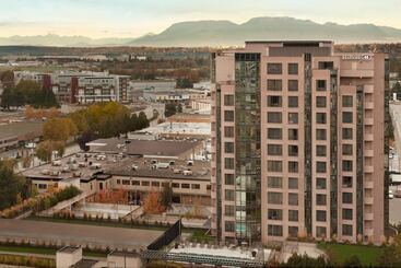هتل Hilton Vancouver Airport