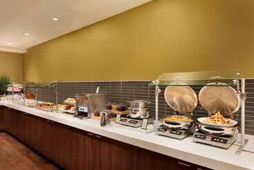 هتل Hilton Vancouver Airport