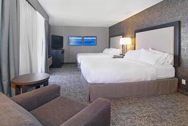 هتل Holiday Inn Express And Suites Calgary, An Ihg