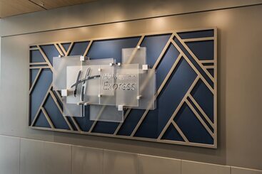 هتل Holiday Inn Express Toronto North York, An Ihg