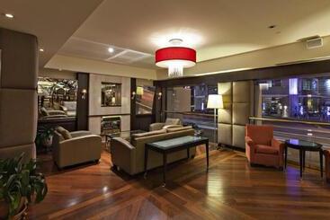 هتل Hôtel Le Cantlie Suites