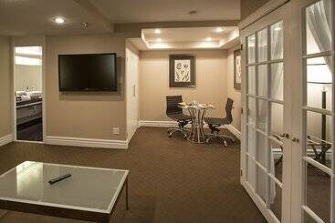 هتل Hôtel Le Cantlie Suites