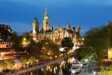Les Suites Hotel Ottawa