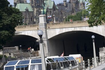 Les Suites Hotel Ottawa