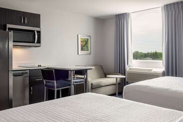 هتل Quality Inn & Suites