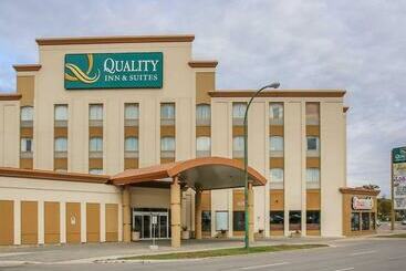 هتل Quality Inn & Suites
