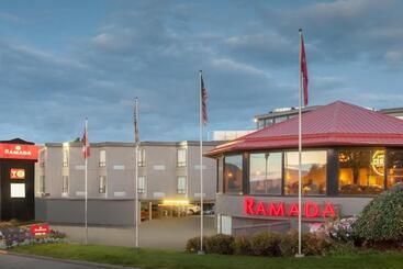 هتل Ramada By Wyndham Kamloops