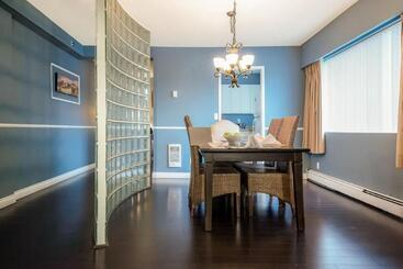 ホテル Rosellen Suites At Stanley Park