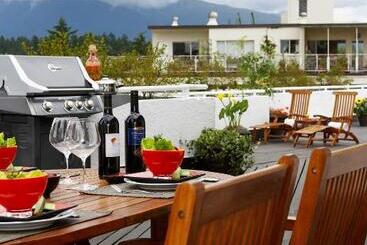 Hôtel Rosellen Suites At Stanley Park