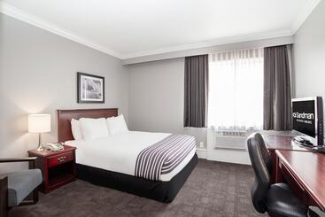 هتل Sandman Inn Kamloops