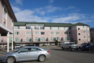 هتل Sandman Inn Kamloops