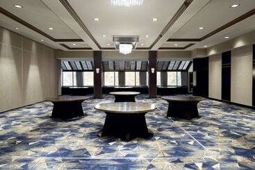 هتل Sheraton Montreal Airport