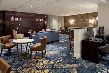 هتل Sheraton Montreal Airport