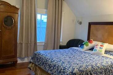 هتل Manor Guest House