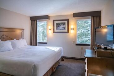 هتل The Rundlestone Lodge
