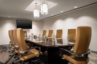 هتل Vancouver Airport Marriott