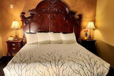 مُتل Rundle Mountain Lodge
