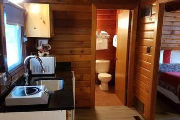 مُتل Rundle Mountain Lodge