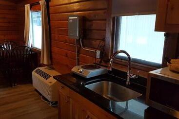 مُتل Rundle Mountain Lodge