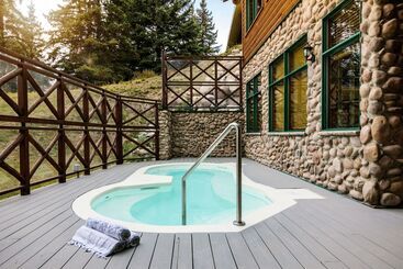 استراحتگاه Pyramid Lake Lodge