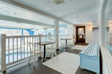 استراحتگاه Chateau Canmore