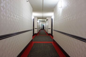 استراحتگاه Ramada Plaza By Wyndham Regina Downtown