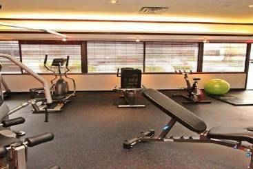 هتل Accent Inns Vancouver Airport