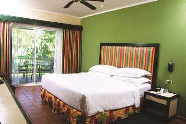 هتل Barcelo Tambor  All Inclusive