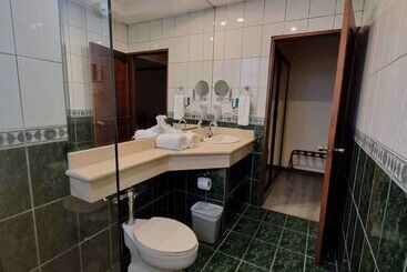 Best Western Hotel & Casino Kamuk