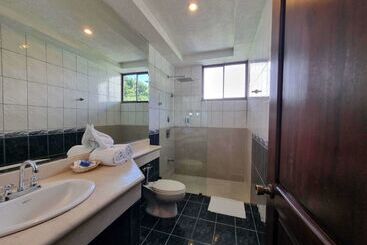 Best Western Hotel & Casino Kamuk