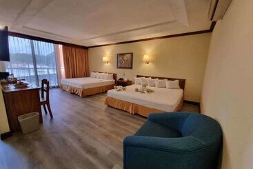 Best Western Hotel & Casino Kamuk