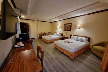 Best Western Hotel & Casino Kamuk