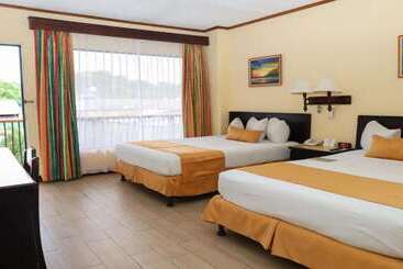 Best Western Hotel & Casino Kamuk