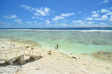 هتل Club Raro Resort  Adults Only