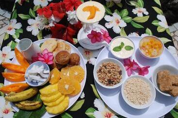 هتل Club Raro Resort  Adults Only
