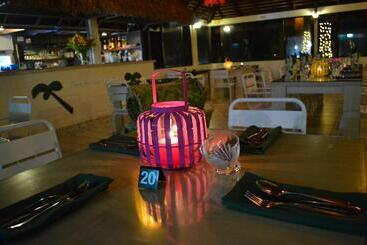 هتل Club Raro Resort  Adults Only