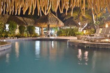 هتل Club Raro Resort  Adults Only