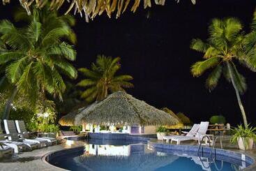 هتل Club Raro Resort  Adults Only