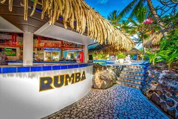 هتل Club Raro Resort  Adults Only