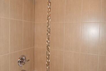 هتل Days Inn By Wyndham Cranbrook Conference Centre